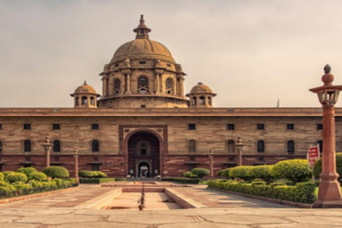 9-Day Golden Triangle & Udaipur Tour with Holi Celebration