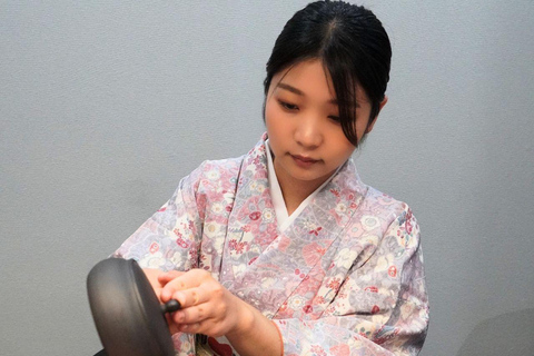 Tokyo: A Traditional Japanese Tea Ceremony with a Tea Master