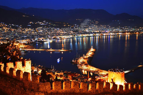 Safari nocturne et excursion en bateau à Alanya avec dîner en bord de mer