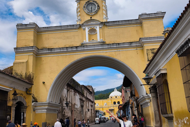 Lake Atitlán and Antigua Guatemala One-Day Sightseeing Tour