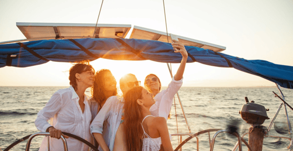 Isla Mujeres: Catamaran Tour with Open Bar, Snorkeling, and Lunch