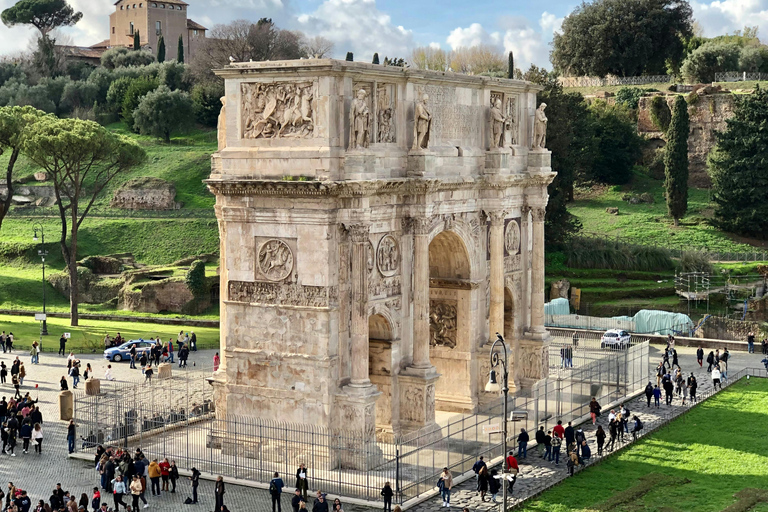 Rome: Colosseum & Roman Forum Guided Tour Colosseum & Roman Forum Small Group Guided Tour in Spanish