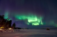 Luleå , Northern lights snowmobile tour - Housity