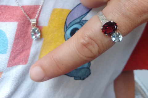 Galle : Craft Your Own Silver Jewelry with a Local family Galle : Silversmithing Workshop with Snacks
