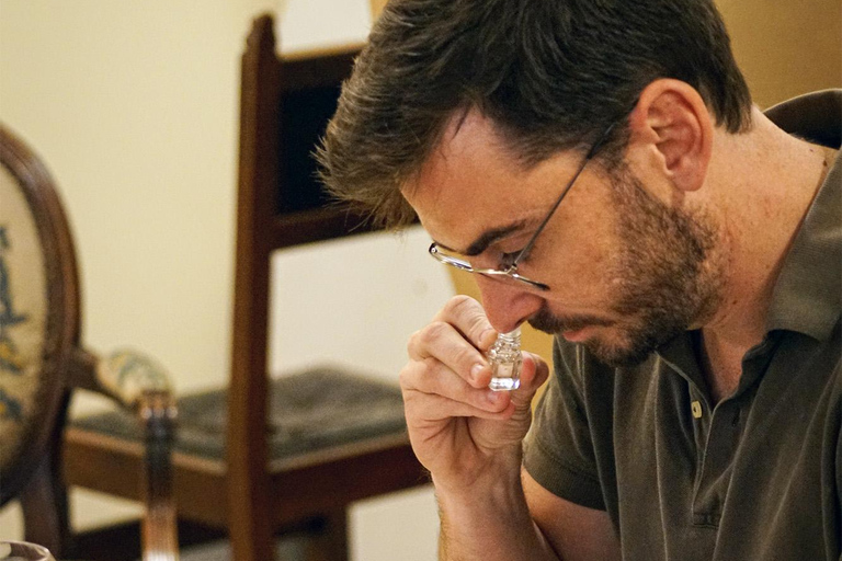 "Dans le Nez du Vin" tour – Aromas & Faults in Saint Emilion "Dans le Nez du Vin" tour – Aromas & Flaws in Saint Emilion