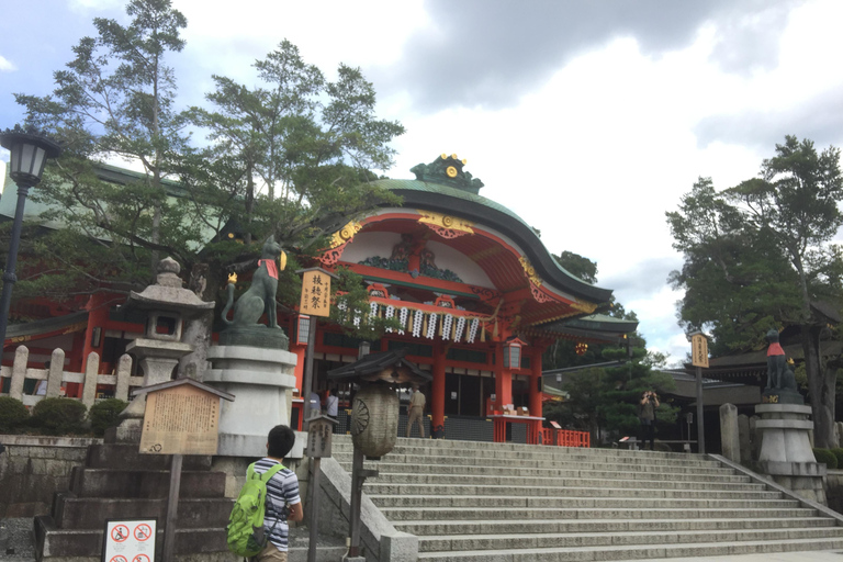 Kioto: Visita guiada al Santuario de Fushimi Inari y al Monte Inari