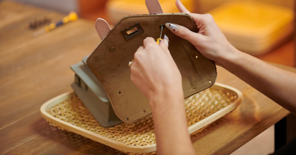 St Andrews: Islander® Harris Tweed® Mini Satchel Workshop - 2026 ...