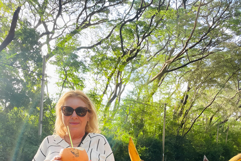 Giriulla: Batik Factory Tour with Ceylon Tea and Sweets