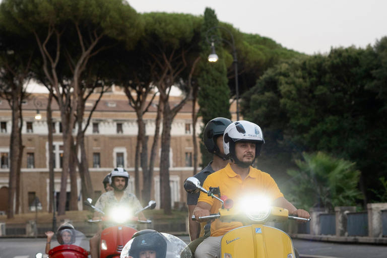 Rome Vespa Sidecar Tour: 90-Minute Panoramic Experience Shared Sidecar Experience
