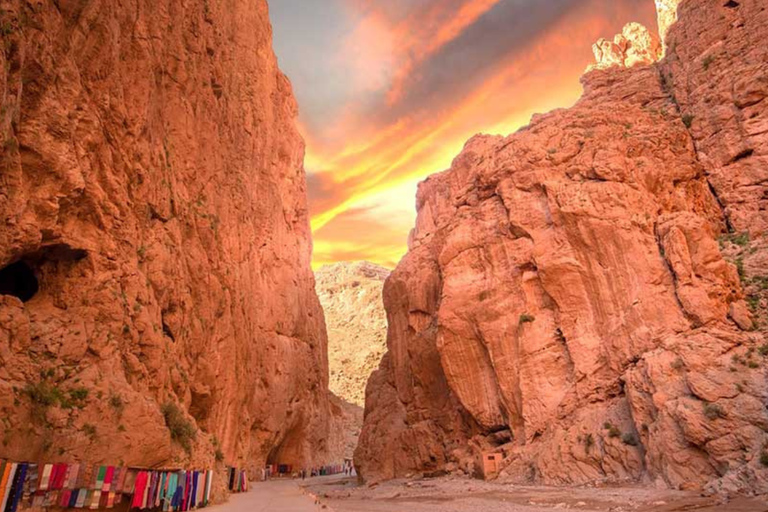 From Marrakech: 3-Day Merzouga Tour with Camel Trek & Luxury Camp Shared Standard Sahara Tour – Popular Choice