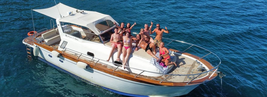 Procida : tour de l'île en bateau