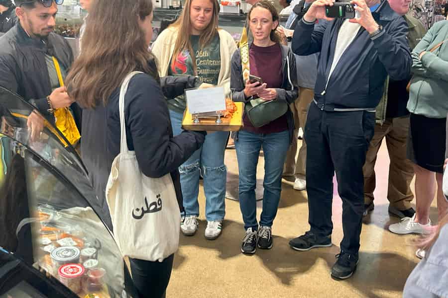 Toronto: St. Lawrence & Distillery Foodtour mit 6 Verkostungen. Foto: GetYourGuide