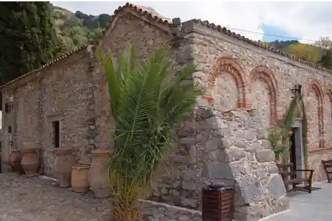 Crete: Knossos Palace, Lasithi, Olive Oil Factory Tour