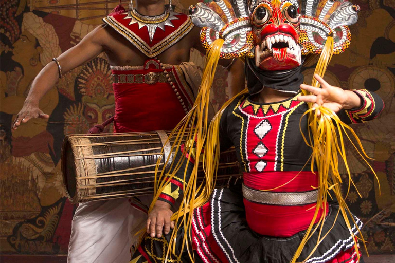 Kandy Lake Club Cultural Dance Show Experience