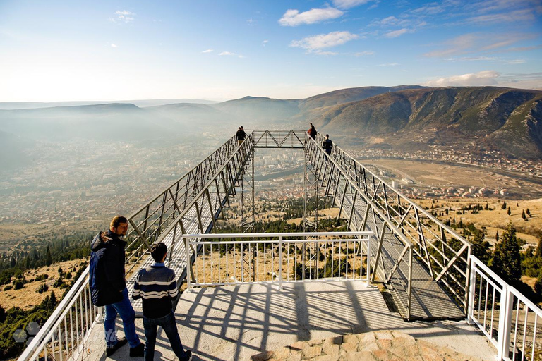 Pont de verre et tyrolienne Mostar