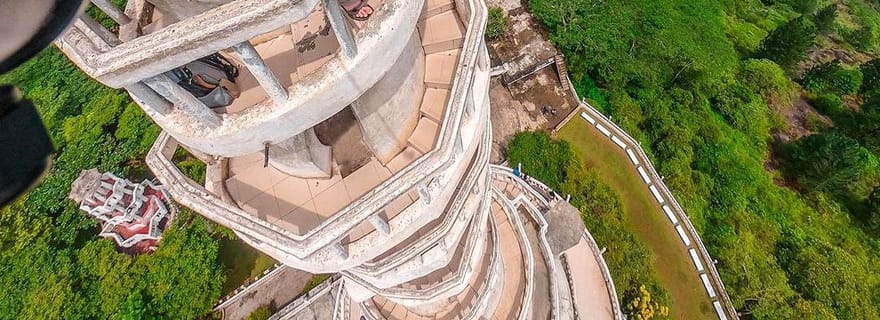 Depuis Colombo : Excursion d'une journée à la tour d'Ambuluwawa et à Pinnawala