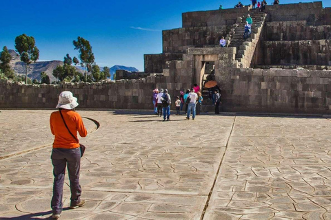 Depuis Trujillo : visite des Pyramides du Soleil et de la Lune