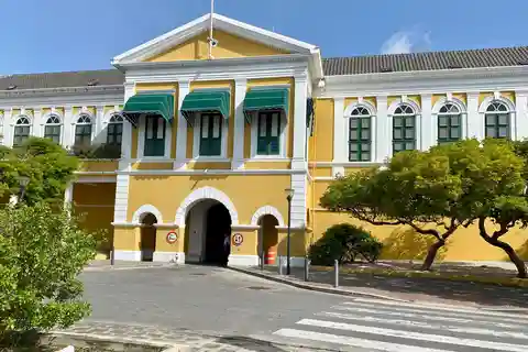 Willemstad: City tour pela cidade antiga, pontes, fortalezas e murais