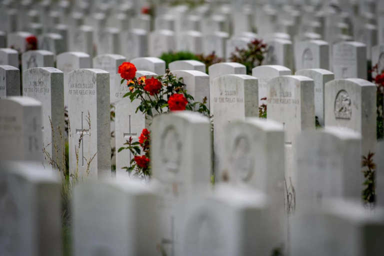 Visite privée des champs de bataille de la Première Guerre mondialeVoiture de luxe