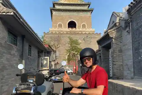 Pechino: tour della città antica e moderna in sidecar (diurno/serale)