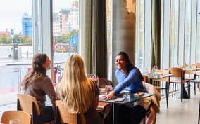 Oslo: City Walk & Traditional Norwegian Meal (Small Group)