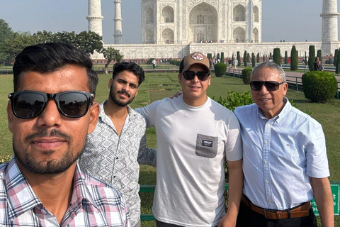 From Delhi: Taj Mahal Sunrise, Agra Fort, and Baby Taj Tour From Agra: Tour with Transportation & Guide Only