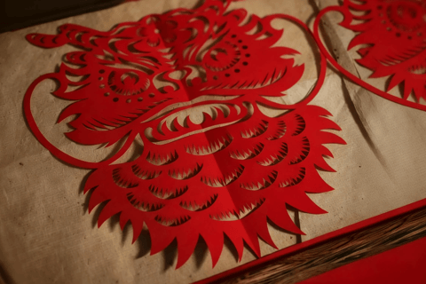 Guangzhou: Create Your Own Chinese Paper Cutting