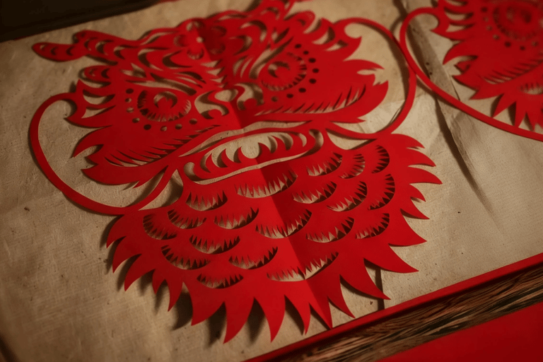 Guangzhou: Create Your Own Chinese Paper Cutting
