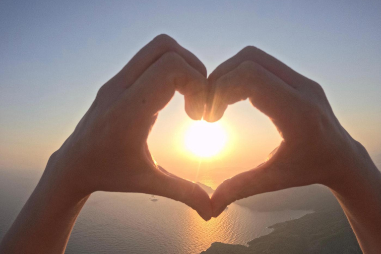 Tandem Paragliding in Fethiye, Oludeniz | Female Pilot