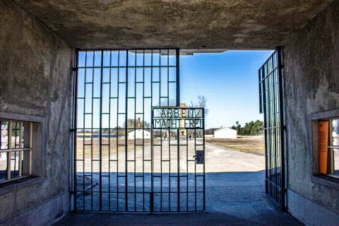 Berlin: Sachsenhausen Concentration Camp Museum Tour