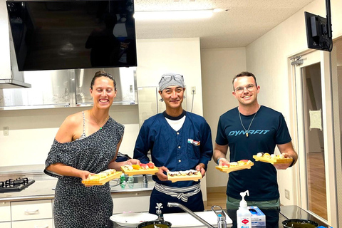 Naha Makishi Public Market : Sushi making experience English guided guide