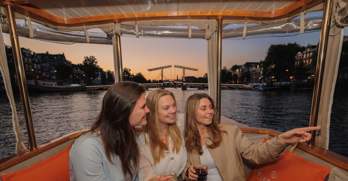 Afbeelding 8 van Amsterdam: klassieke saloonboottocht met kaas en wijn