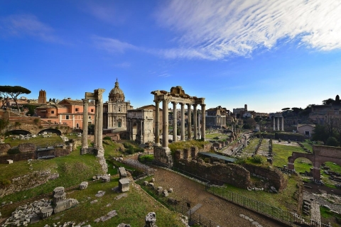 Tour sin colas para grupos pequeños por el Coliseo, el Palatino y el ForoTour grupal en inglés