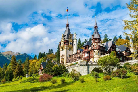 Bucharest: 2-Day Private 4x4 Carpathian Adventure