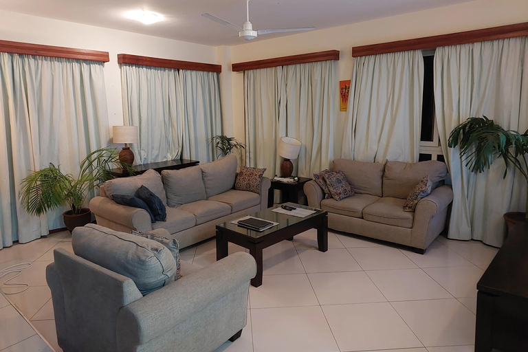 Mombasa: IAPA Apartments Nyali with 290 Degrees Sea View