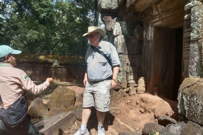 Private Preah Vihea and 2 temples guided tour Private Minivan Preah Vihea & 2 temples Guided Tour