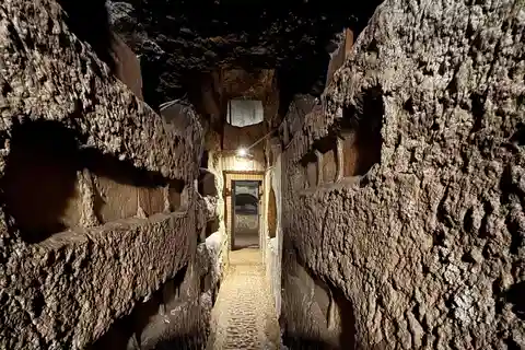 Rome: Catacomben van San Domitilla rondleiding met transfers