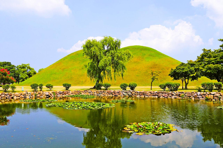 Busan: Spring Cherry Blossom & Gyeongju Highlights Day Tour