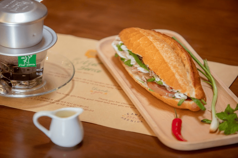 Da Nang: AO DAI Experience Ticket AO DAI Experience in Da Nang (Min 5 Pax)