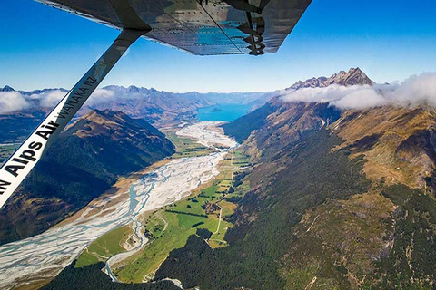 From Wanaka: Milford Sound &amp; Glaciers Scenic Flyover