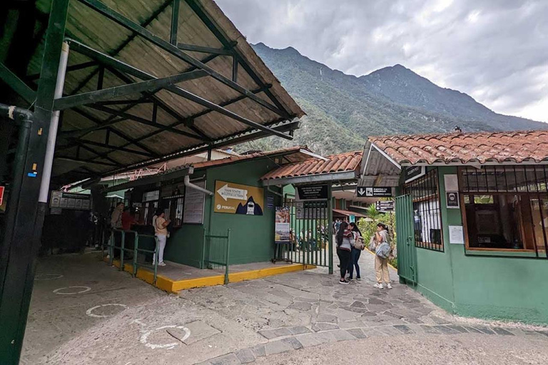 From Cusco: Train ticket to Machu Pichu.Expedition Train Departure 05:05 AM. Return 14:55 PM.