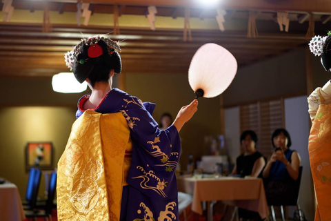 Kyoto: Geisha(Maiko) Show with Dinner, Games & Open Bar