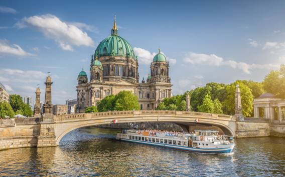 Skip-the-line-Bootsfahrt und geführte Tour durch die Berliner Altstadt