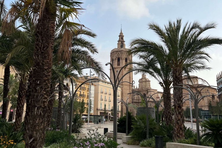 Verliebt in Valencia: Eine selbstgeführte Audio-TourVerliebt in Valencia: Eine Tour für Feinschmecker zu den Sehenswürdigkeiten der Stadt