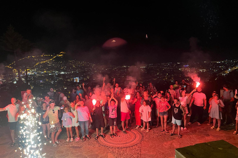 Alanya: Night Safari and Disco Boat Tour with Dinner