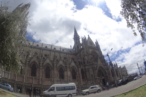 Die Altstadt von Quito und das lokale Leben