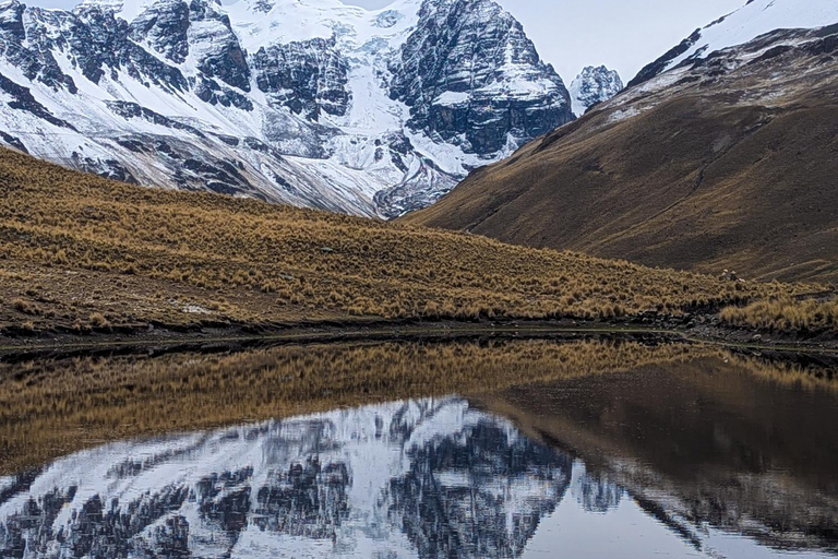 Private 4x4 Expedition: Landscapes of the Cordillera Real from La Paz