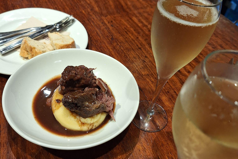 San Sebastián: Old Town Pintxos and Wine Tour