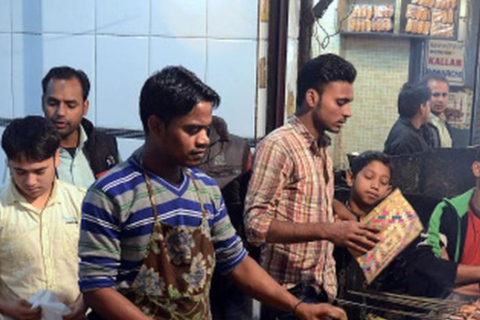 Old Delhi Walking Tour with Food Tasting