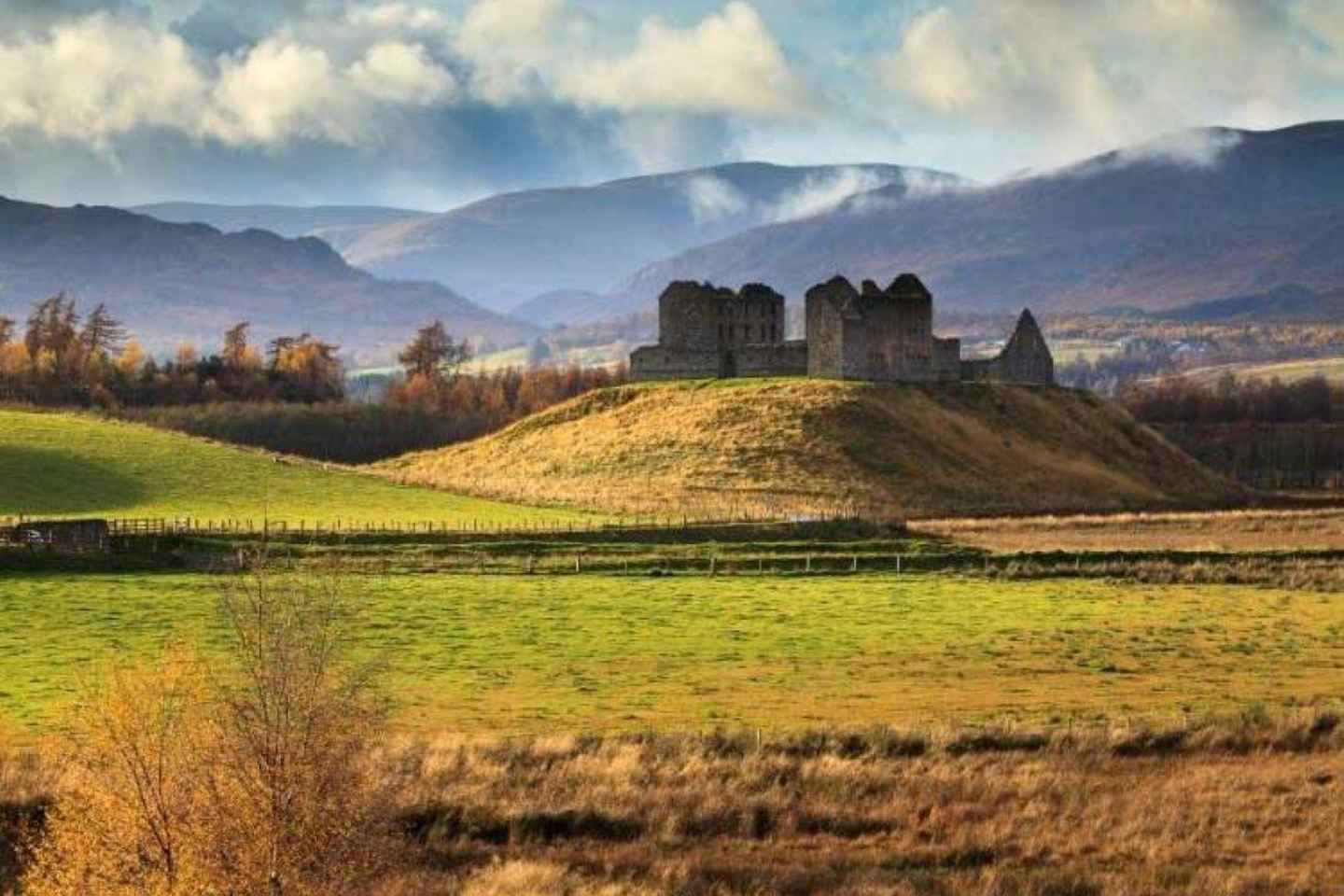 畅游因弗内斯：追寻《外乡人》足迹，品味威士忌之旅